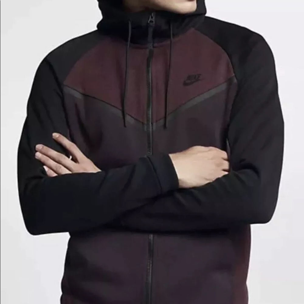 Nike Sportswear Tech Fleece Men's Full-Zip Hoodie Large Black Maroon Used
